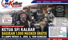PEDULI KABUT ASAP, KETUA SFI KALBAR BAGIKAN 1.000 MASKER GRATIS DI LAMPU MERAH A. YANI SANGGAU